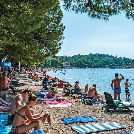 Apartment Cozy In With Wifi Makarska