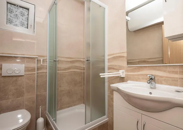 Cozy In With Wifi ماكارسكا